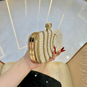 Elegant Pearl Beaded Bridal Clutch ✨ - Image 4