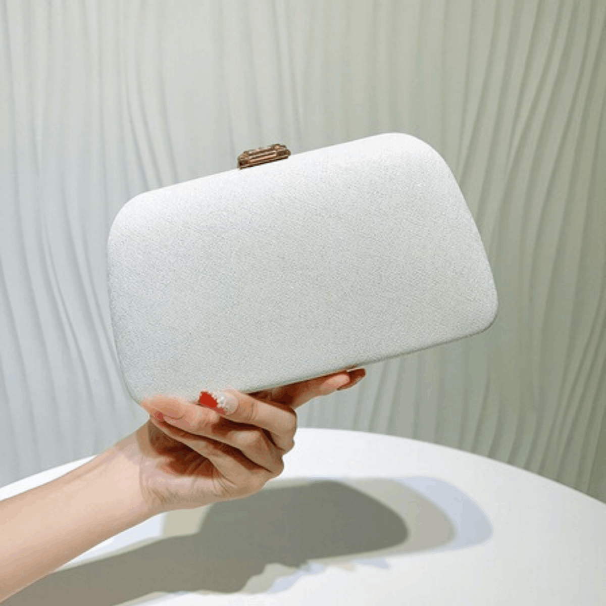 Leaf Lock Velvet Party Clutch Bag 👜🍃 - Image 8