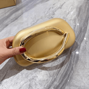 Alternative view of Metal Ring Handle Clutch Bag 👜✨