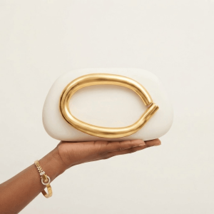 Metal Ring Handle Clutch Bag 👜✨ - Image 4