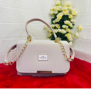 Alternative view of Stylish Chain Crossbody Bag 👜✨
